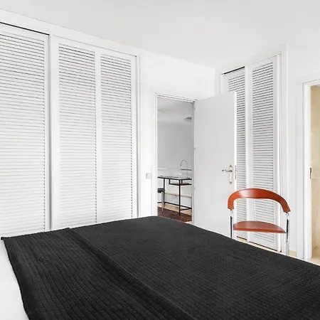Birdie Club, Apartment